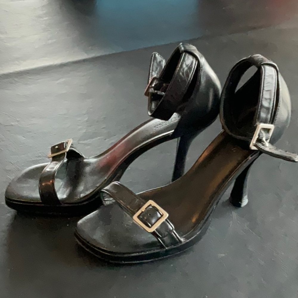 Elegant Black High Heel Sandals